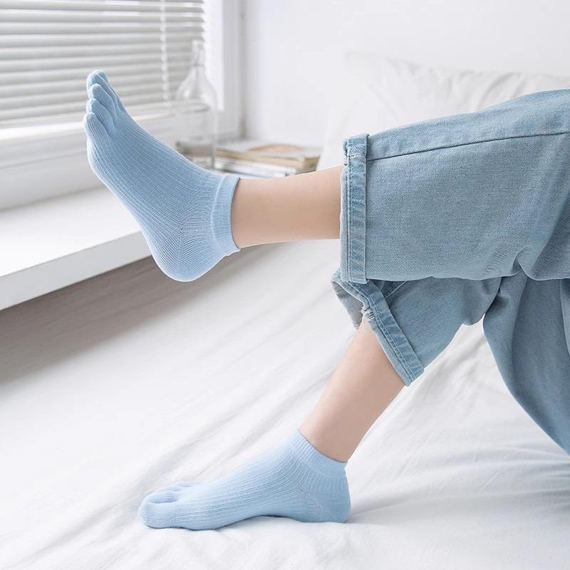 5 Pairs of Female Summer Thin Lovely Deodorizing Sweat Absorbing Breathable Five Toe Socks