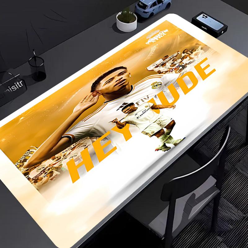 Jude Bellingham Mouse Pad - Non-Slip Rubber Base, Smooth Surface for Work,Gaming,Office,And Home Use, Desk Mouse Pad