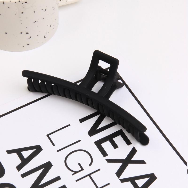 Matte einfarbige Einlinien-Greifklemme, einfache Haiklemme für den Hinterkopf, Koreanische Haarspange, Haarnadel Haarschmuck