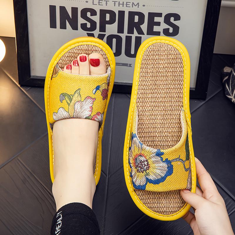 

Thick-Soled Japanese Linen Slippers: Non-Slip Summer Indoor Footwear for Men & Women Size 26 (38-39)