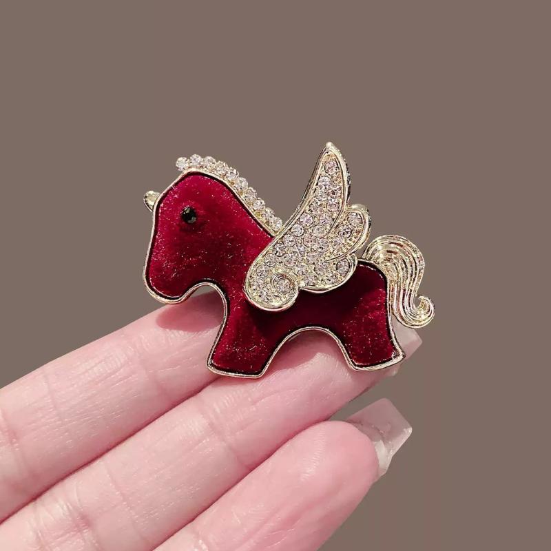 

Изысканная красная заколка-гребень Летающая лошадь для женщин и девочек, аксессуар для головного убора, подарок