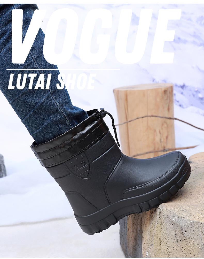 Vanntette fleeceforede midtlegg-regnstøvler, varme og tykkere med snøring for vinterbeskyttelse. Egnet for utendørs bruk.