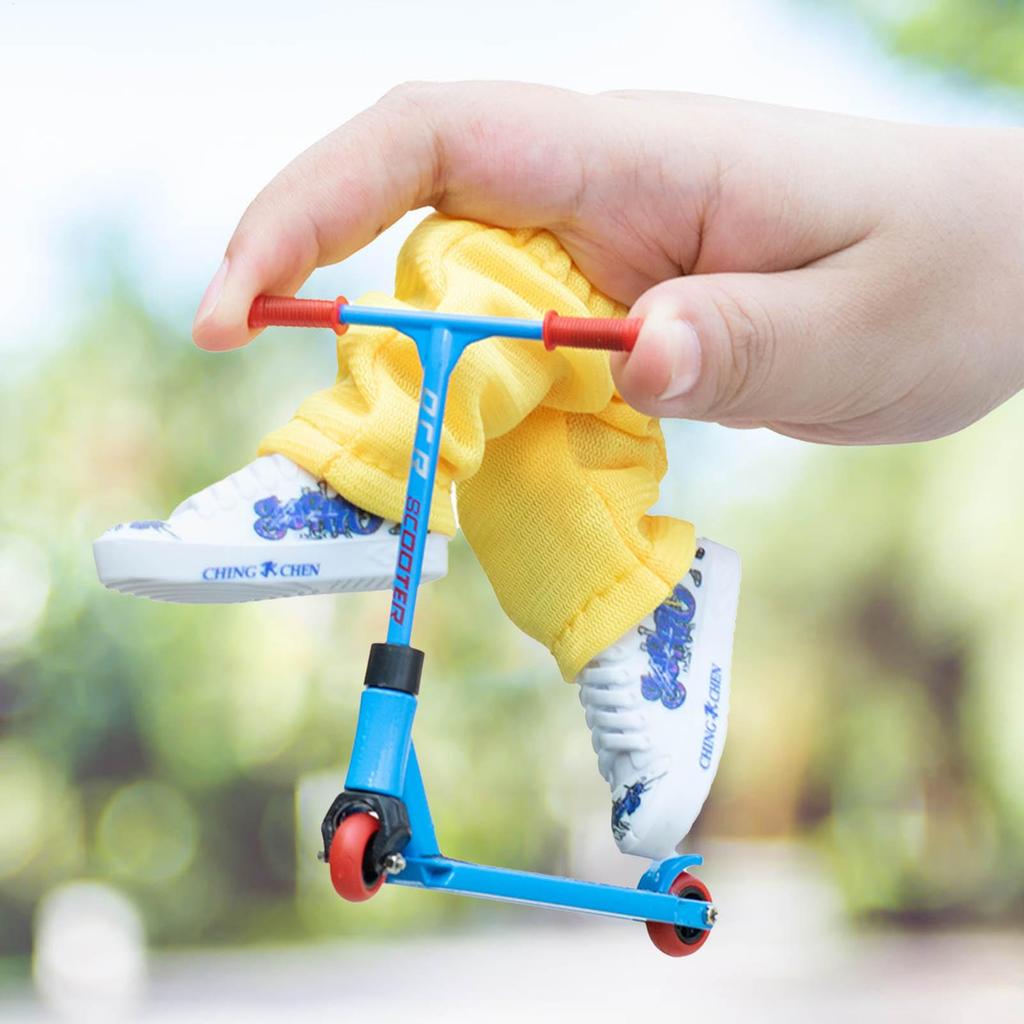 Novelty Funny Interactive Mini Finger Scooter Stunt Finger Toy Skate Skate Scooter Finger Parent-Child Interactive Holiday Gift