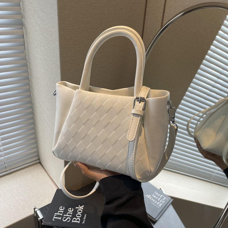 

High fashion versatile portable small bag women s new trendy temperament versatile shoulder crossbody bucket bag белый