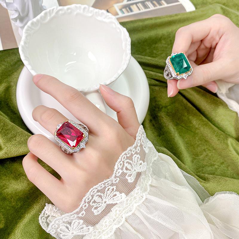 Jewelry Copper Bottom Gold-Plated Retro Simulation Corundum Square Ring Heroine Stone 13 * 18