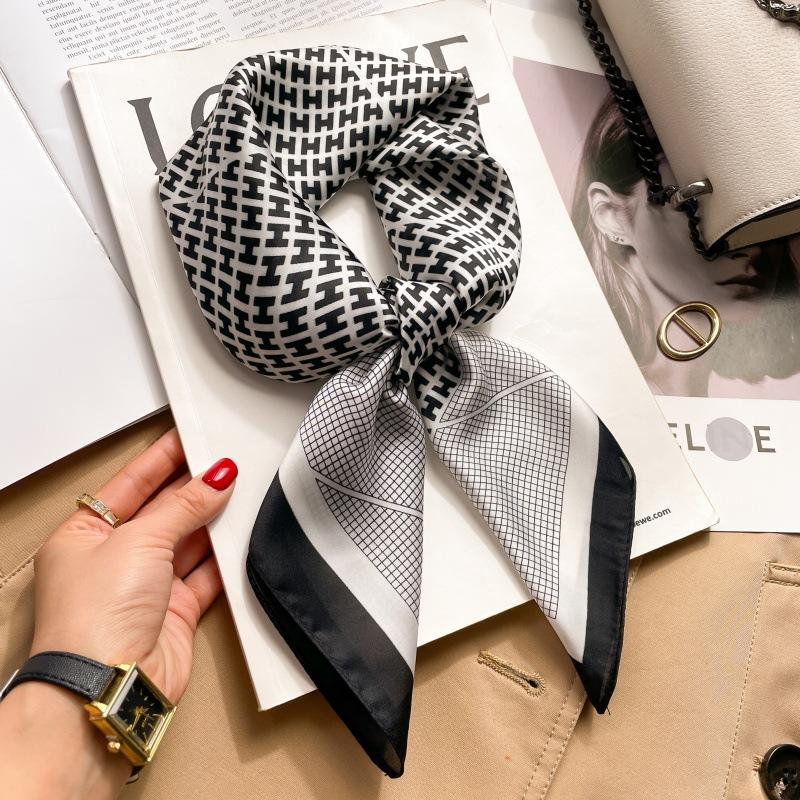 Silk scarf women's neck new scarf with coat 70 small square scarf scarf mother high-end scarf