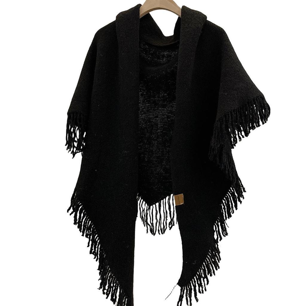Korean-Inspired Tassel Triangle Shawl: Women's Autumn/Winter Solid Color, Versatile, Cozy Scarf.