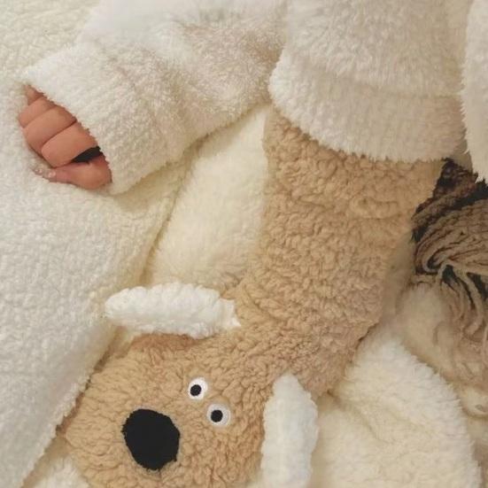 Tüylü İç Mekan Çorapları Kulaklı Sevimli Tüylü Köpek Çorapları Rahat Kabin Çorapları Erkek Kadın Sıcak Kışlık Evde Dinlenme Uyku Çorapları