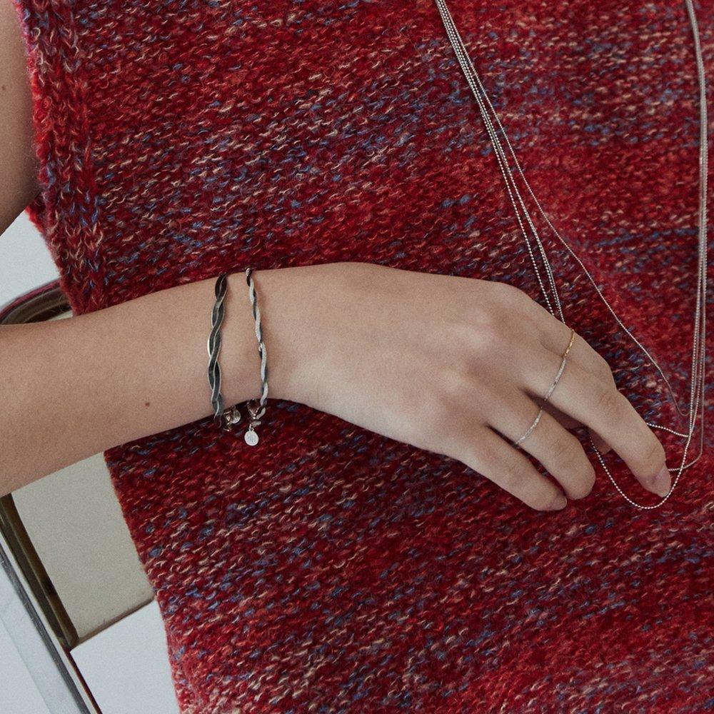 [Trece 2] Pele Bracelet