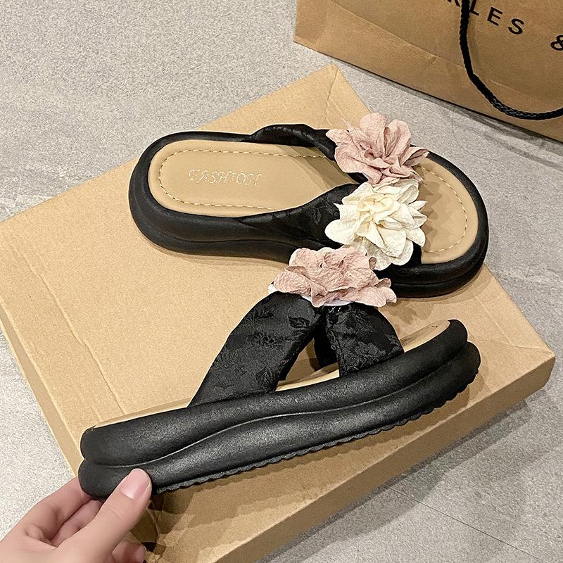 

Красивые шлепанцы на платформе женская летняя мода 2025 Xiaoxiangfeng новые высококлассные нескользящие пляжные туфли 40 чёрный
