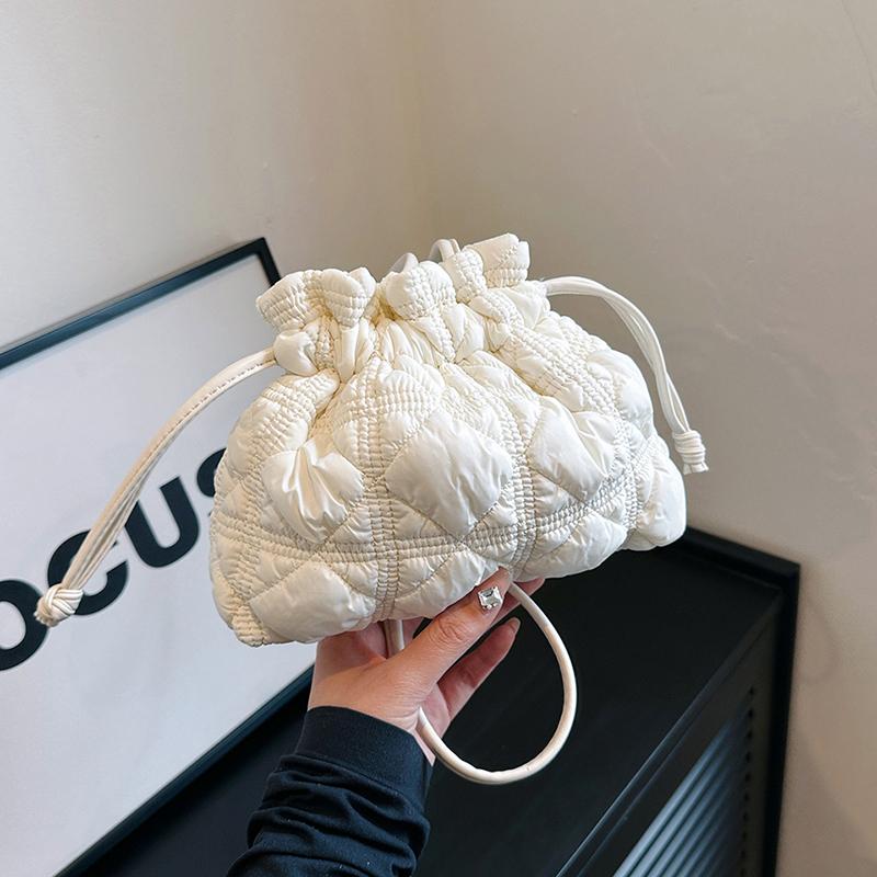 Women Puffer Bucket Bag Detachable Strap Drawstring Shoulder Bags Solid Color Soft Padding Handbag for Outdoor Travel