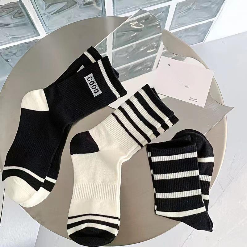 Women's Mid-calf Socks, Spring and Autumn Thin Striped M Letter, Trendy and Versatile, School Style Black and White Sporty Long Calf
