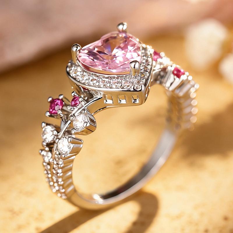 Huitan Aesthetic Design Women CopperColor Ring Inlaidbrilliant Heart Pink CZ Romantic Wedding Engagement Accessories Jewelry