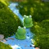 Mini figurky zelených žab Zahradní sošky Roztomilý vzhled Živá barva Kompaktní velikost Žába
