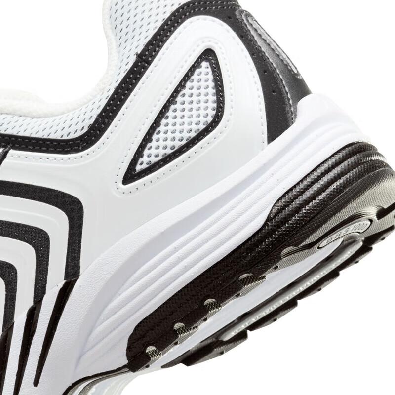 Nike Men's Air Pegasus 2005 Casual Shoes