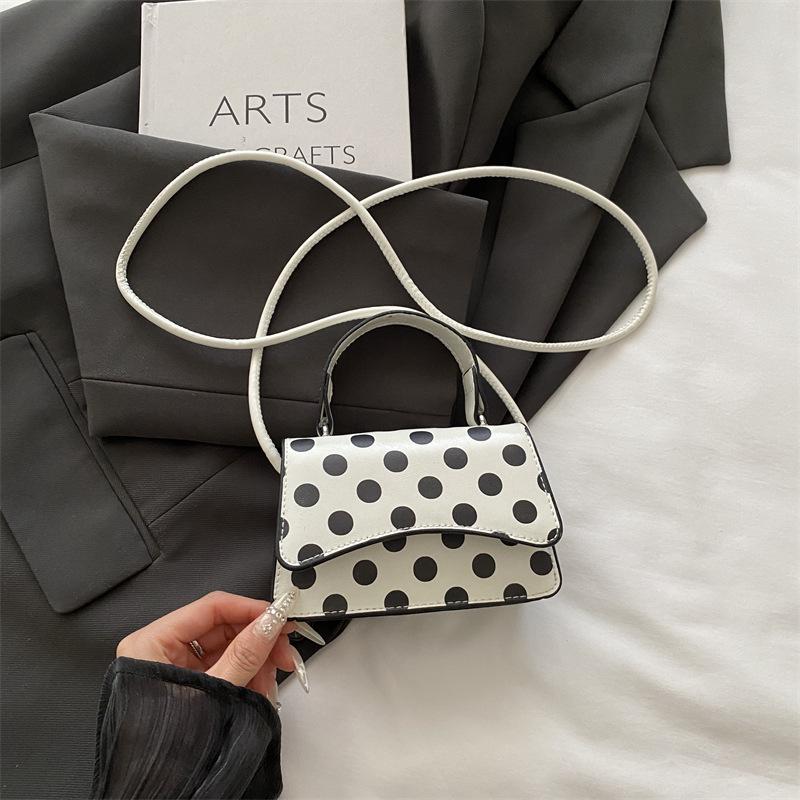 Modische Mittelfeld-Schultertasche mit großem Fassungsvermögen, schmal, quadratische Form