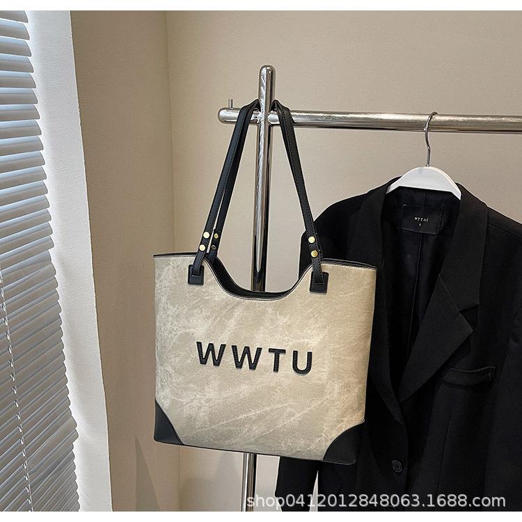 

Large capacity tote bag women s large capacity 2025 new shoulder bag women s casual versatile fashion work commuter bag