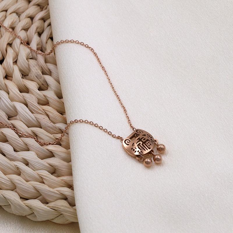 Long Life Lock Fu Character Lock Safety Lock Short Titanium Steel Plated 18K Gold Necklace Girls New Non-Fading Necklace