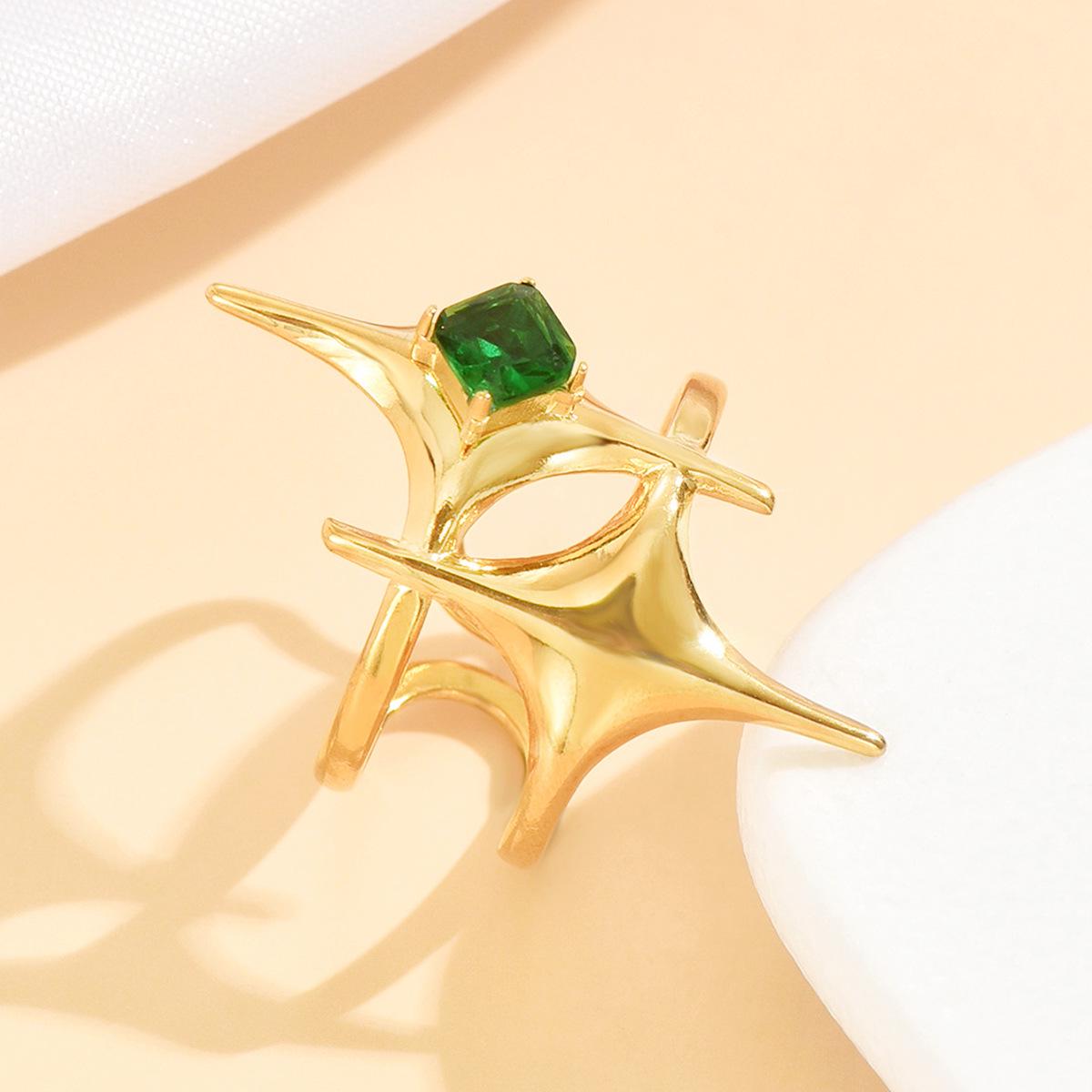 European & American Light Luxury Retro Eight-Pointed Star Ring: Stainless Steel with Rhinestone Inlay, Personalized Open Design.