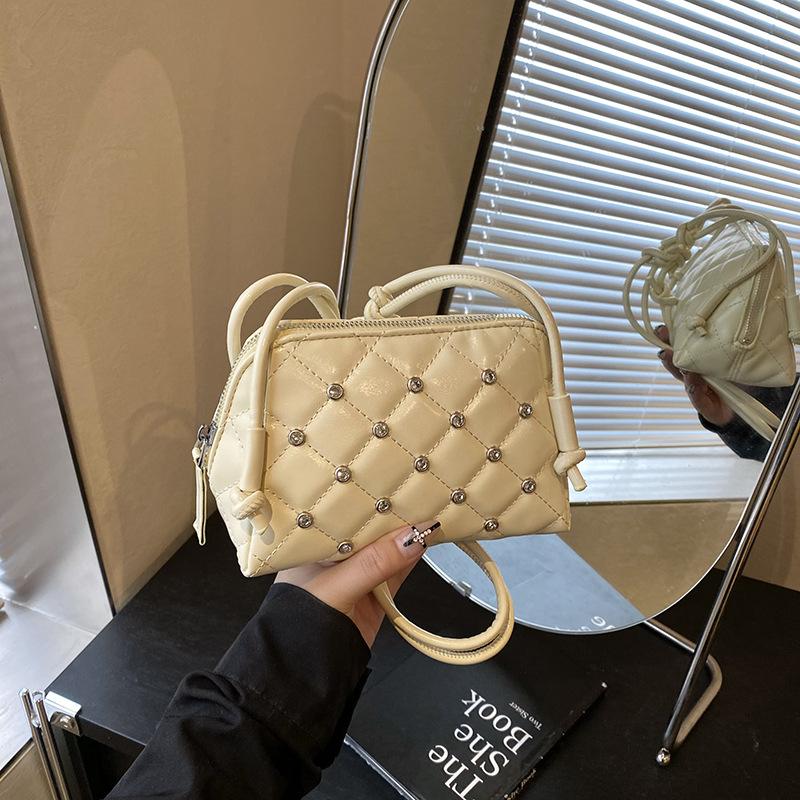 Fashion shell bag women's 2025 summer new shoulder bag fashion diamond-encrusted diamond embroidered thread messenger bag