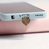 Acryl Valentinstag Thema Herz Bücherregal Handy Staubschutzstecker, Kompatibel mit IPhone/Typ-C Anschluss