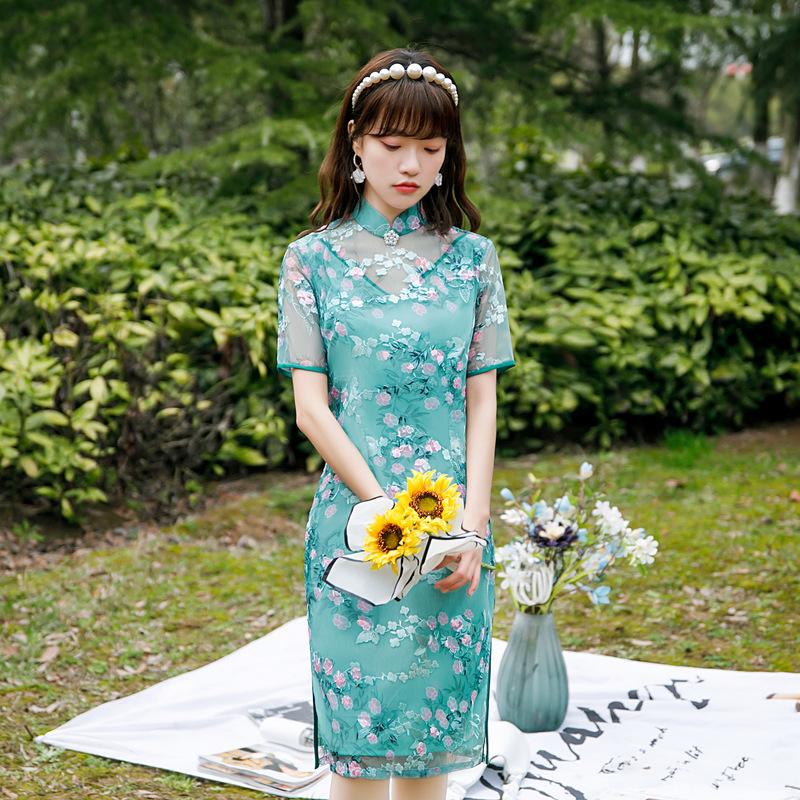 1011 summer medium and long young lace embroidery improved cheongsam daily girl hollow stand-up collar temperament fashion cheongsam