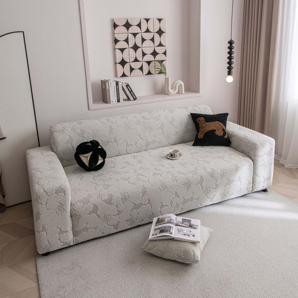 The New Sofa Cover Is A Universal Anti Slip Sofa Protective Cover That Can Prevent Cat Scratches and Is Suitable for All Seasons