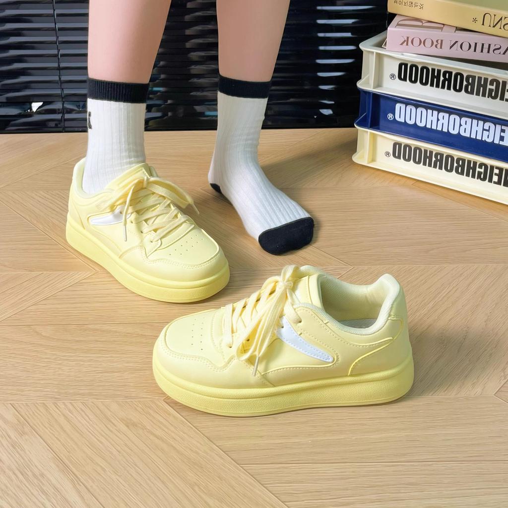 2025 spring new high value thick baseplate shoes ins shoes versatile casual niche white shoes German training shoes
