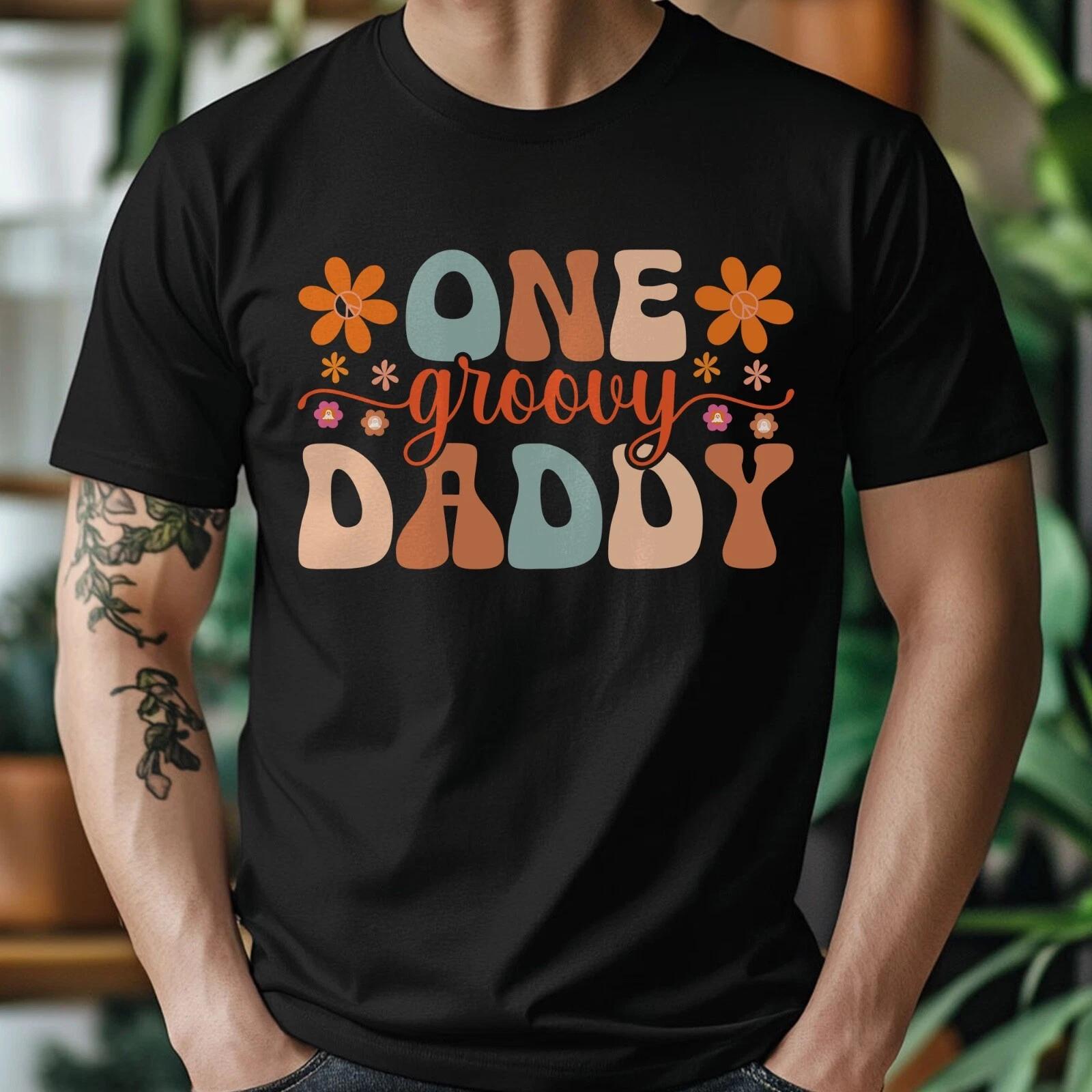 One Groovy Daddy Retro T-Shirt , Fun Father’s Day Gift M