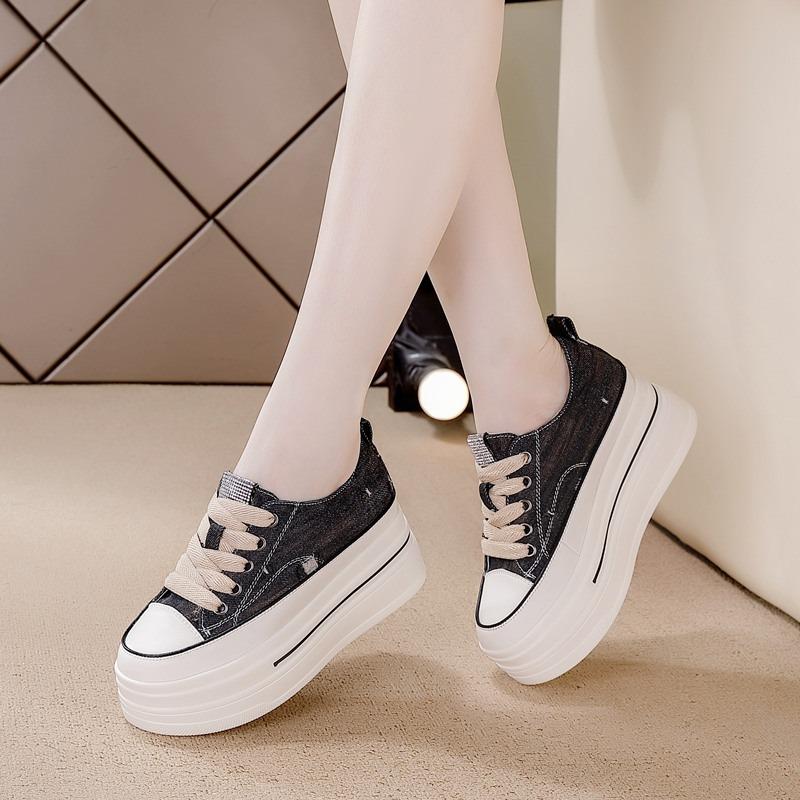 Thick Soled White Shoes for Spring and Summer New Styles with Increased Height Inside