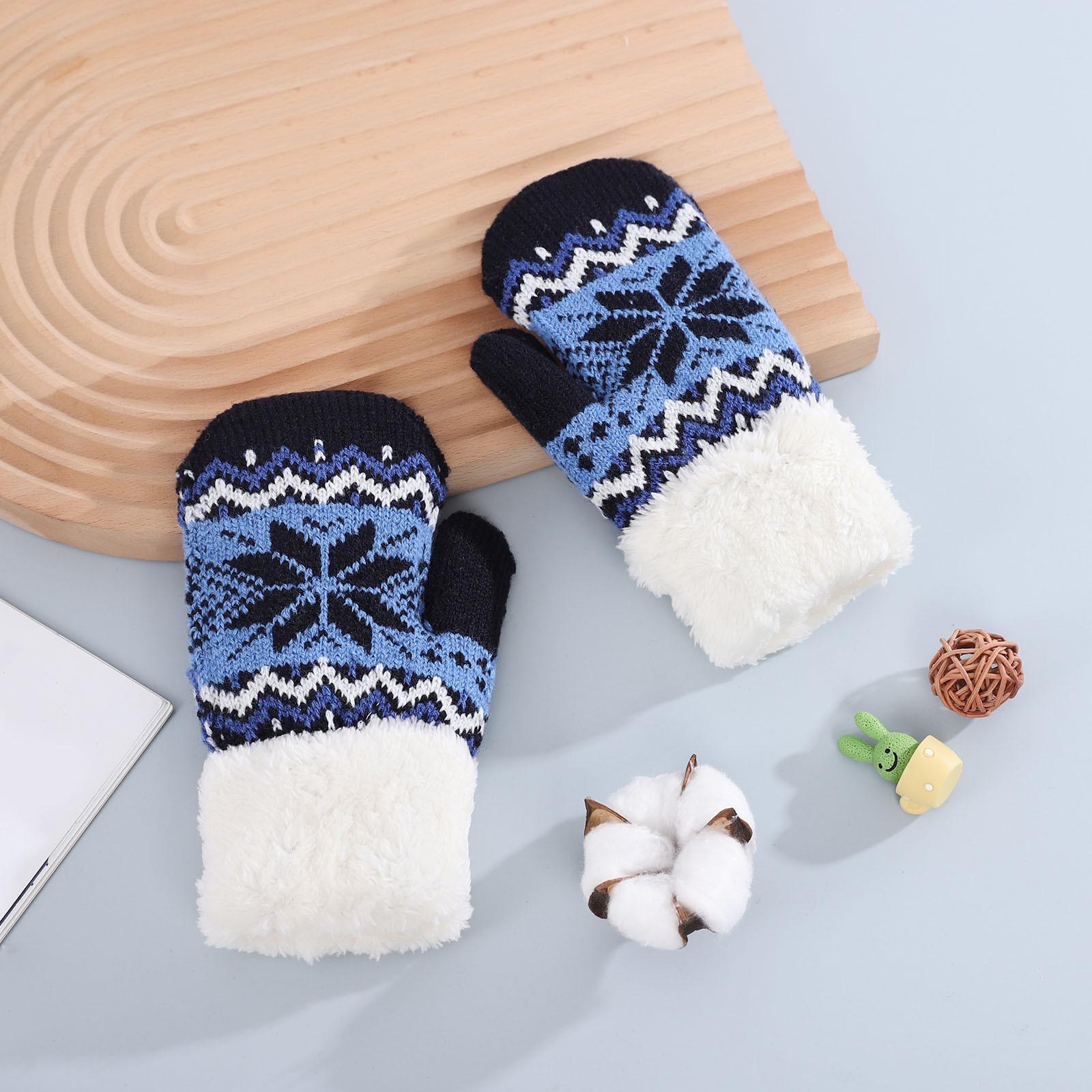 

Kids Warm Split-Finger Knitted Wool Gloves with Velvet Lining - Deer Design for Autumn and Winter For Ages 3-7