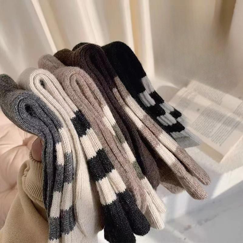 Girls Can Wear Mid Length Women's Socks In All Seasons, with Maillard Colored Ribbed Double Bar Striped Socks for Warmth, Simplicity, and Fashion