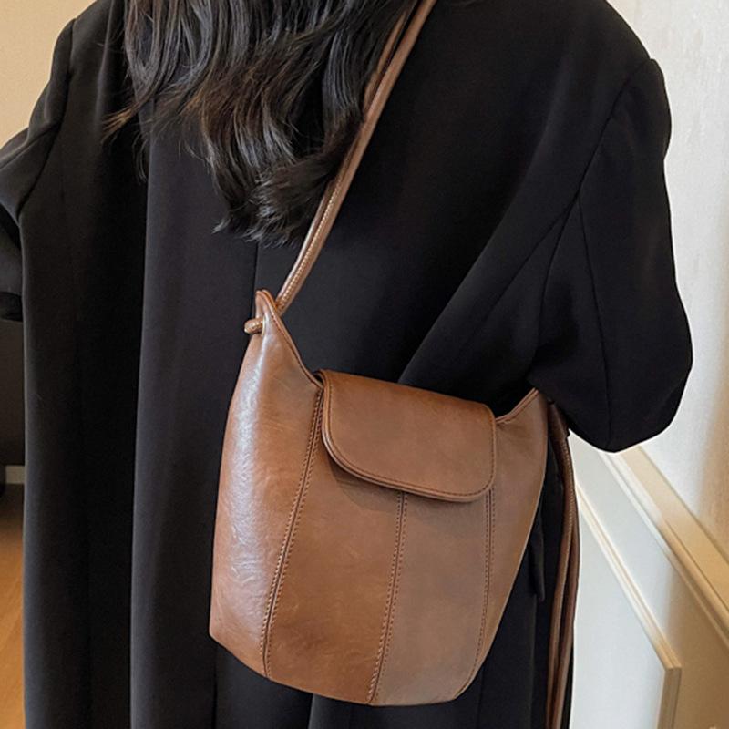 Textured Bucket Bag Women's Autumn New Fashionable Solid Color Textured Large-capacity Shoulder Messenger Bag