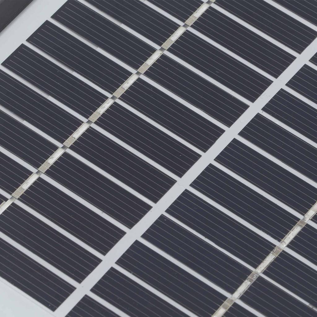 2W 12V Solar Panels Polysilicon High Conversion Rate Energy Saving Solar Panel Charger with Frame for Automobile Tourism