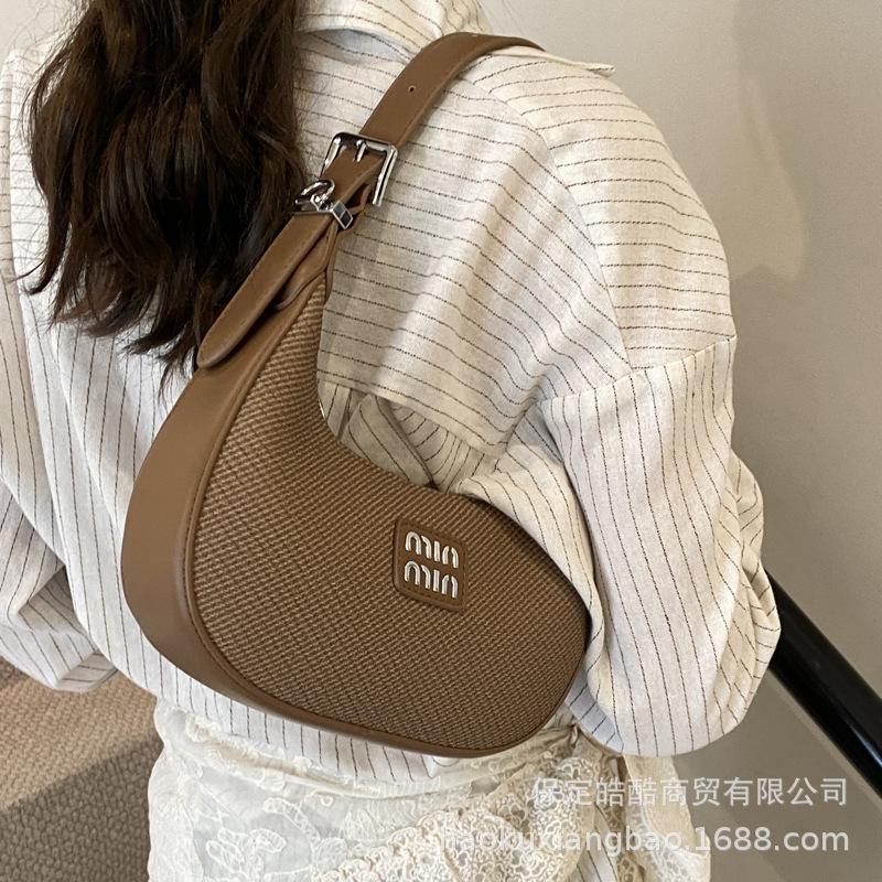 This Year's Popular Small Bag Women's 2025 New Spring and Summer Versatile Shoulder Messenger Bag Portable Dumpling Bag