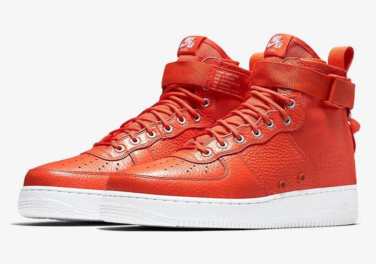Men's Sneakers Nike SF Air Force 1 Mid Team Orange Team Orange/Team Orange
