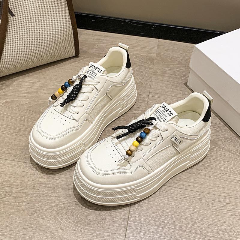 Thick-soled versatile little white shoes women's 2025 new early autumn models women's popular soft-soled non-slip, lightweight and not tired footboar
