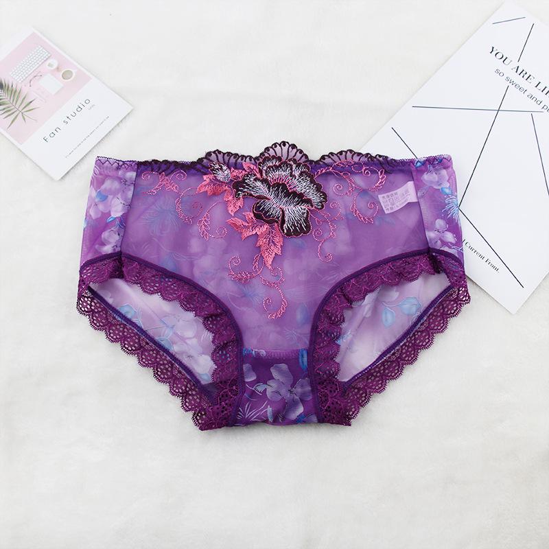 

Женские прозрачные трусики средней посадки с кружевной отделкой и вышивкой в виде роз XL фиолетовый