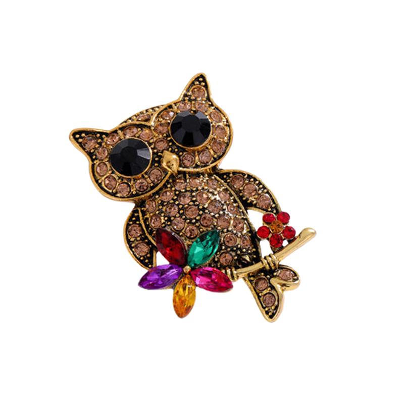Vintage Exquisite Diamond Studded Owl Brooch Cute Temperament Animal Pins Versatile Shiny Corsage Clothing Accessories Gifts