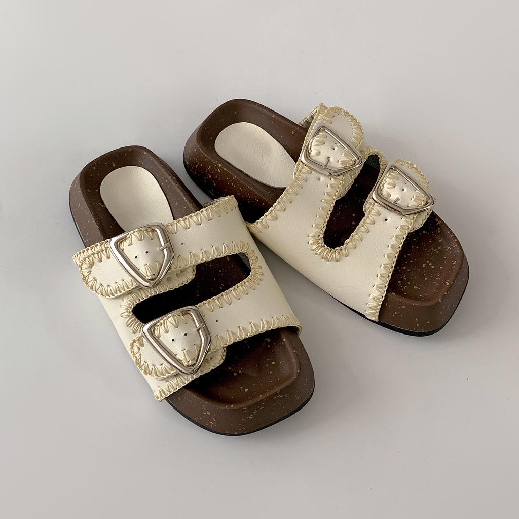 Internet celebrity explosion high sense non-slip word thick-soled slippers women's summer wear 2025 new height-increasing Birkencool slippers