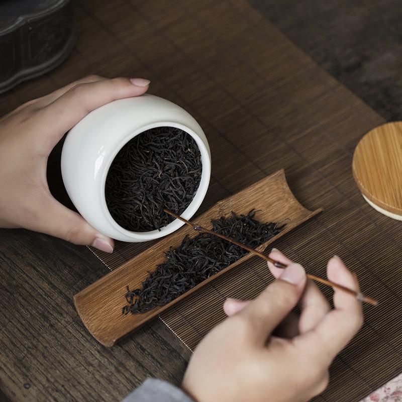European White Porcelain Jar Bamboo Lid Seal Portable Tea Box Moisture Resistant Coffee Candy Tank Decorative Jar Home Decor New