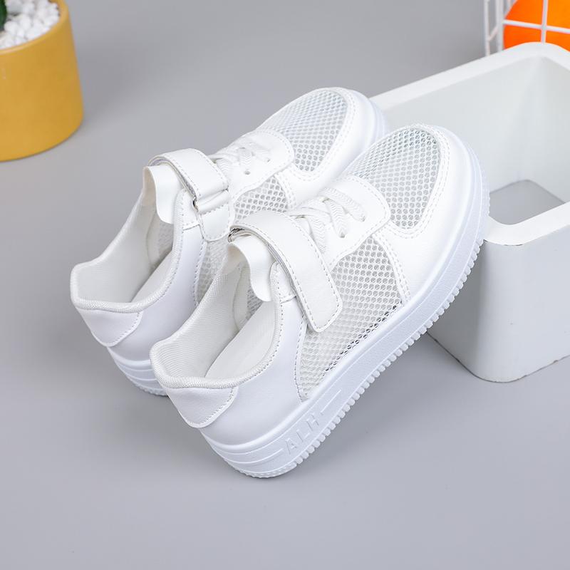 Tenisowe trampki dziecięce letnie nowe chłopięce dziewczęce buty sportowe codzienne buty deskorolkowe siatkowe oddychające miękkie podeszwy dziecięce małe białe buty