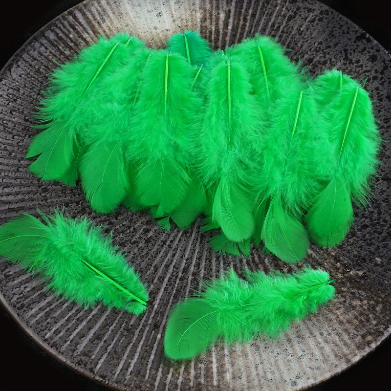 Mixed Color Chicken & Peacock Feathers for DIY Ornaments, Handicrafts, and Handmade Clothing Accessories.