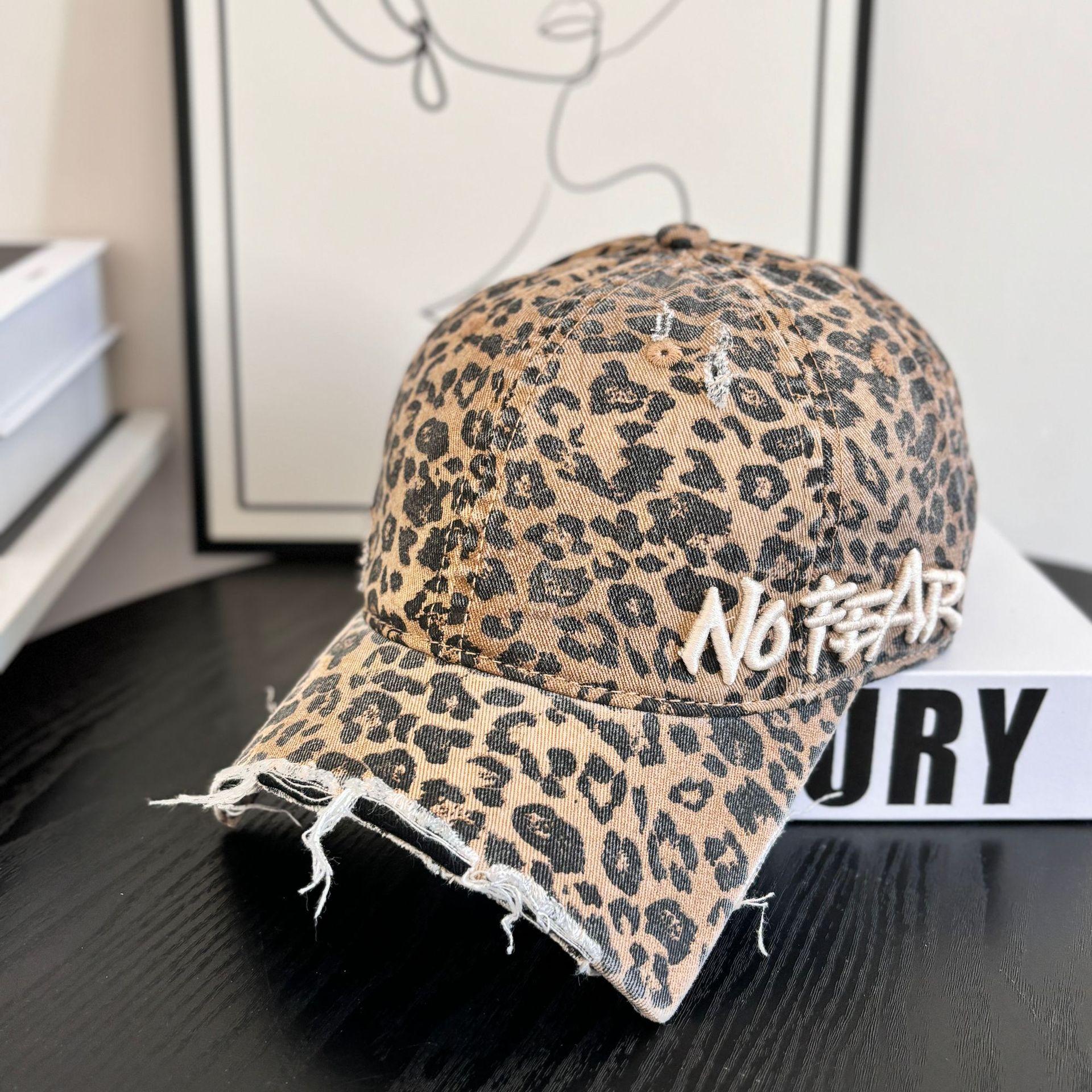 

Уличная бейсболка из выстиранного денима с вышивкой букв, женская, американская ретро, с дырками, состаренная, мягкий верх, большой обхват головы M（56-58cm）