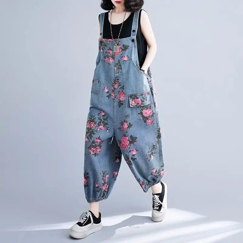 Pantaloni cu bretele din denim de marime pentru femei, largi, ocazional, la modă, versatil, imprimat, cu lanternă artistică, salopetă de blugi