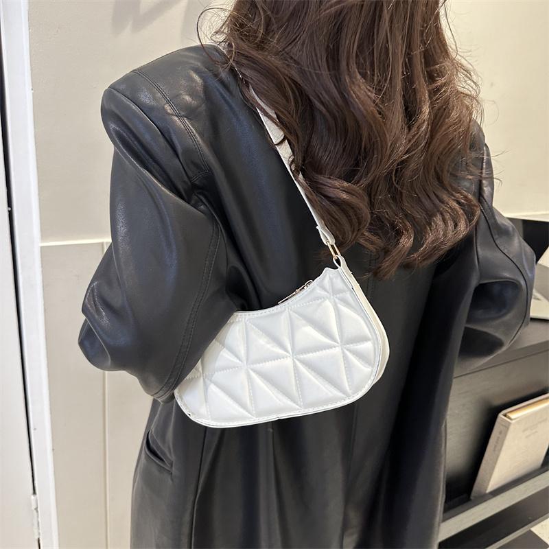 Niche Design Bag Women 2024 New Retro Casual Handbag Shoulder Bag Fashion Trend Underarm Bag Women