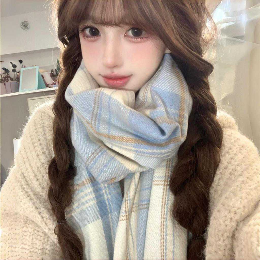 Milky Beige Plaid Thickened Scarf: Korean Style for Winter 2025