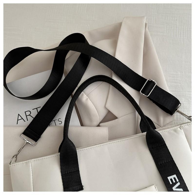 Trendige Wasserdichte Nylon-Tragetasche für Damen, Große Kapazität, Leicht, Crossbody-Tasche für Studenten, Arbeit, Reisen, Fitnessstudio