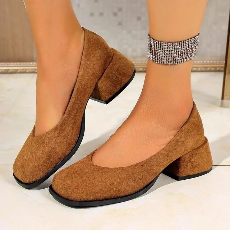 Mode 2025 Heißer Verkauf Basic Damen High Heels Eckige Zehenpartie Mittelhoher Absatz Outdoor Täglich & Büro Pumps Damen Flach Slipper Prägnante Neue Schuhe