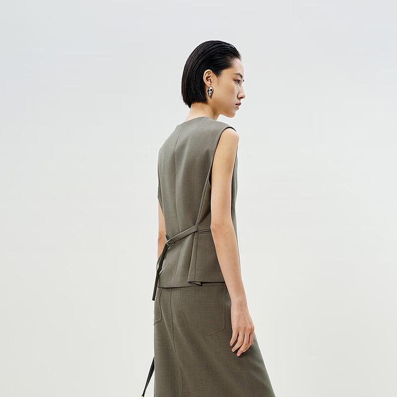 LESS 2025 Summer Short Sleeveless Wool Vest